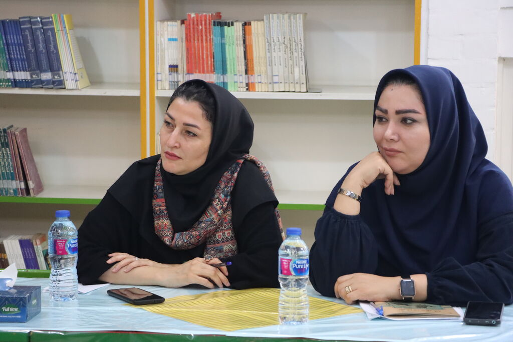 1329435 چهارمین باشگاه مربیان کتابخوان استان تهران