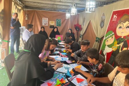 بازدید سرپرست کانون استان از موکب کانون پرورش فکری در پایانه مرزی تمرچین