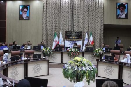 نشست ادبیات آیینی با مشارکت کانون شهر دلیجان