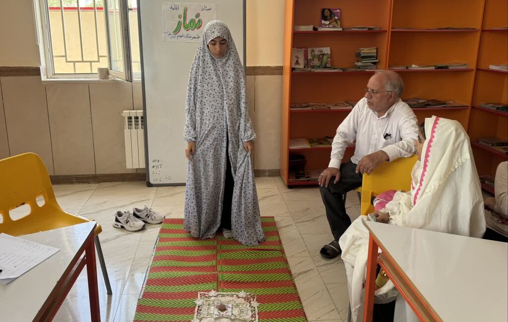 برنامه‌هایی با حضور مسئول ستاد اقامه نماز در مرکز شماره ۳ اسلام‌آباد غرب