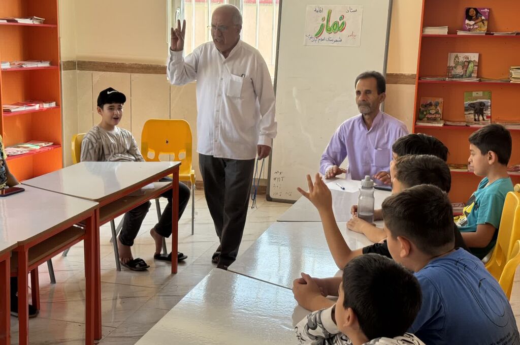 برنامه‌هایی با حضور مسئول ستاد اقامه نماز در مرکز شماره ۳ اسلام‌آباد غرب