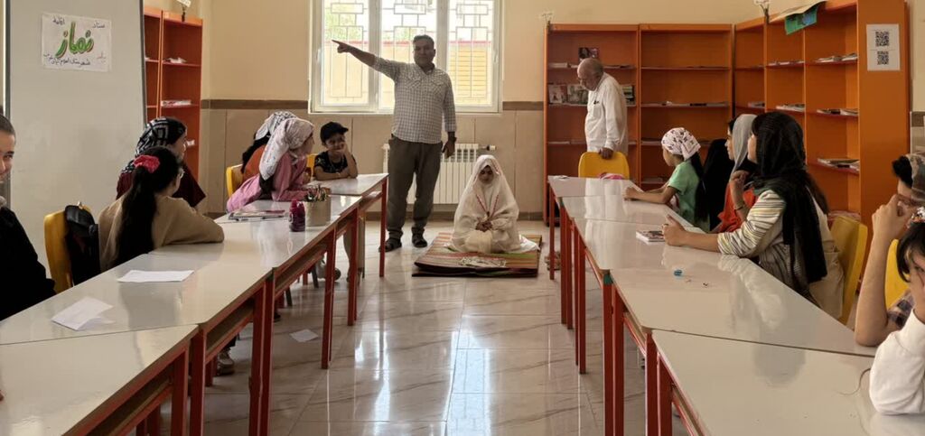 برنامه‌هایی با حضور مسئول ستاد اقامه نماز در مرکز شماره ۳ اسلام‌آباد غرب