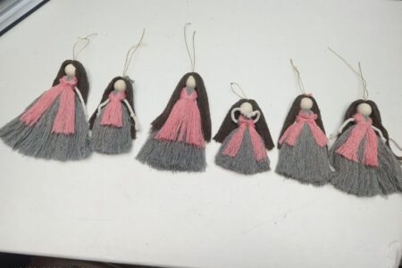 دست‌بافت‌های خلاقانه در کارگاه مکرومه کانون بیارجمند