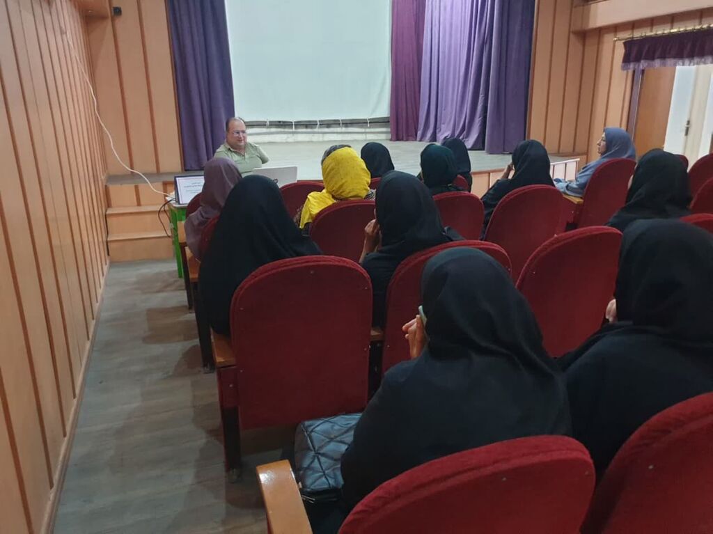 1330192 برگزاری نشست تخصصی «نحوه تعامل و ارتباط با کودکان با نیازهای ویژه»