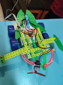 1330199 رباتب.jpg