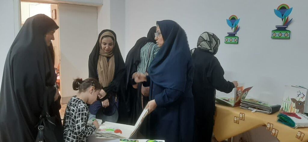 1330204 کارگاه کتابسازی کتابهای حسی-لمسی