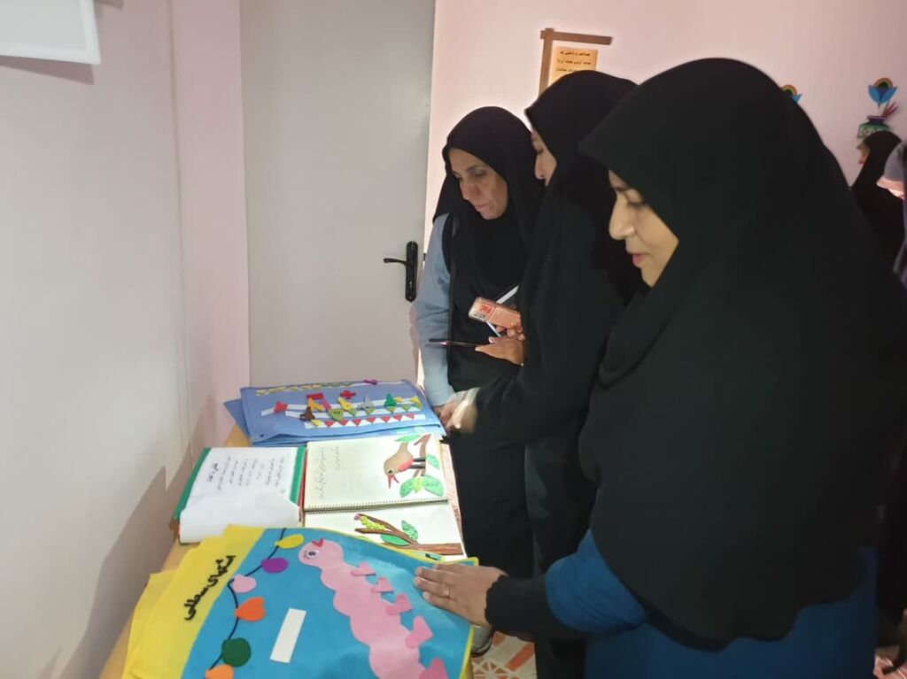 1330206 کارگاه کتابسازی کتابهای حسی-لمسی