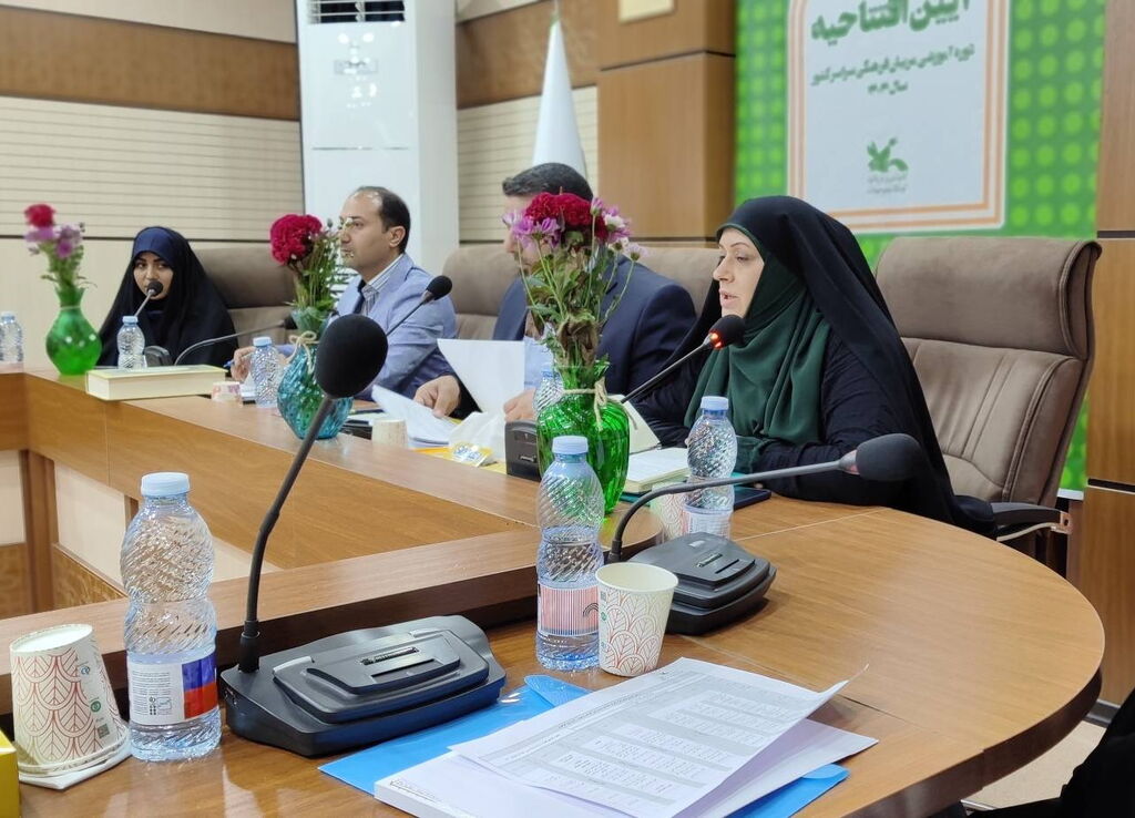 1330228 دومین دوره مقدماتی تربیت مربی کودک و نوجوان در کانون قم آغاز شد