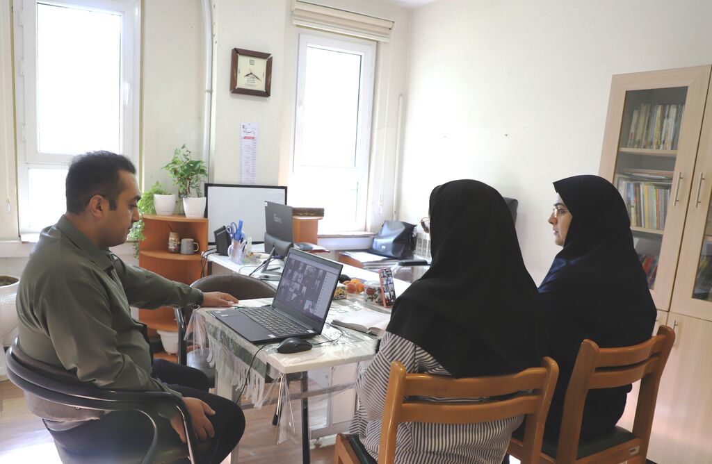 1330249 برگزاری وبینار استانی معرفی سامانه جامع مدیریت مراکز در کانون استان قزوین