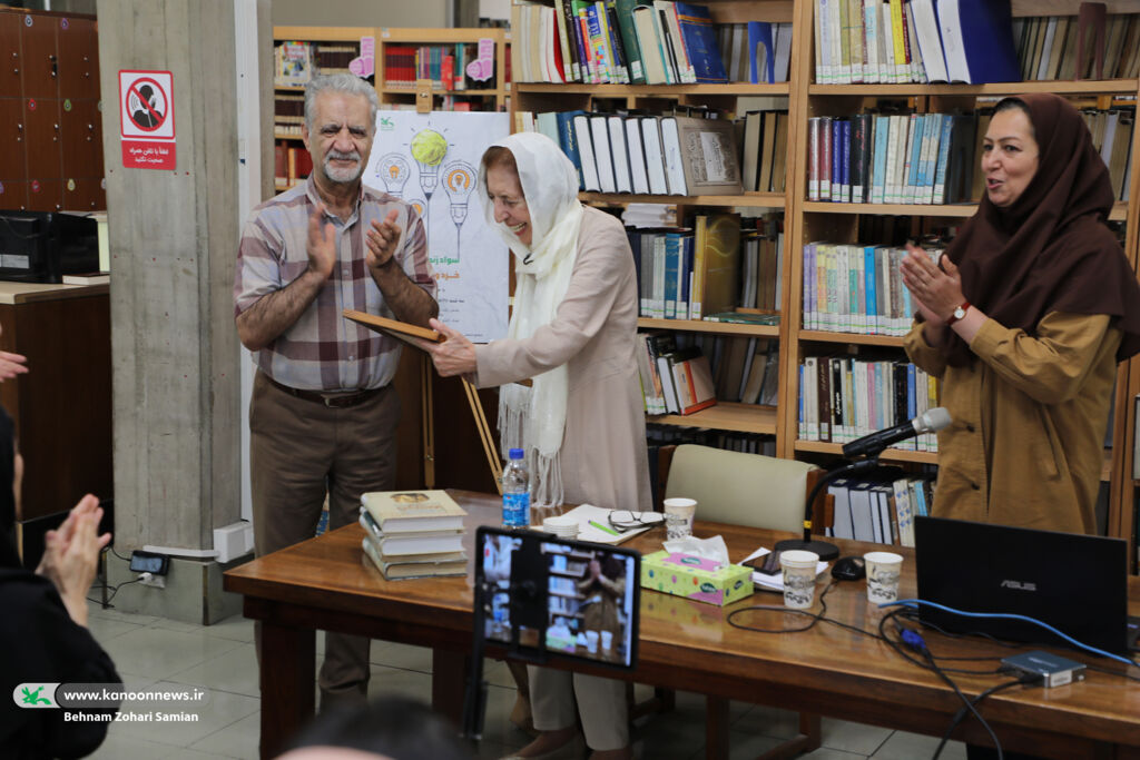 ژاله آموزگار: خرد انسانی، کلید پرورش نسل مبتکر در برابر چالش‌های هوش مصنوعی است