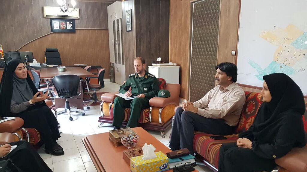 1330342 نشست سرپرست کانون کرمانشاه با مسئولان بنیاد حفظ آثار و نشر ارزشهای دفاع مقدس