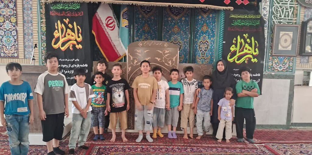 بازدید اعضای کودک کانون کنگاور از مسجد جامع این شهرستان