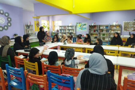 خانواده کتابیار؛ جایی که مادر و فرزند با هم ورق می‌زنند