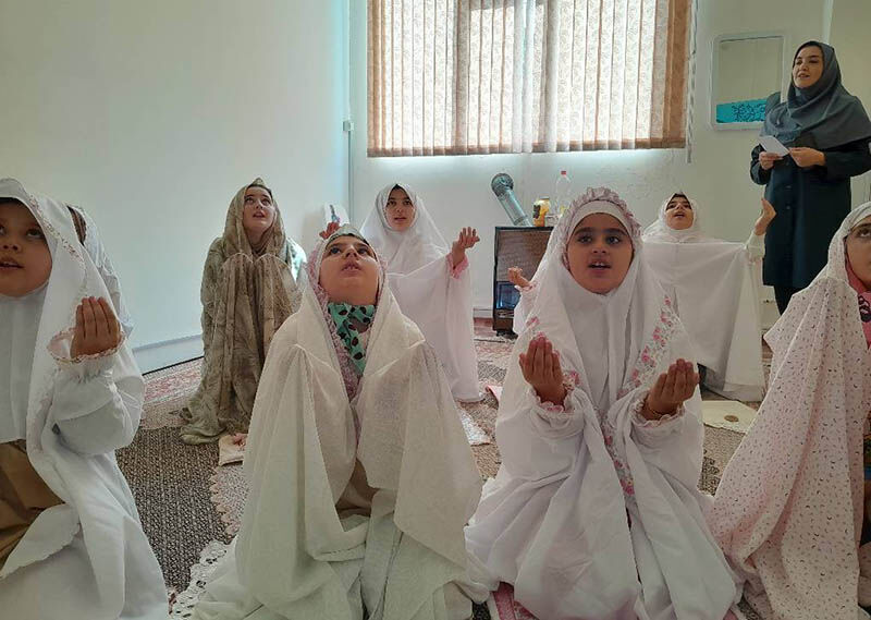 برنامه‌های دهه فرهنگی ترویج معارف نماز در مراکز کانون استان اردبیل برگزار شد