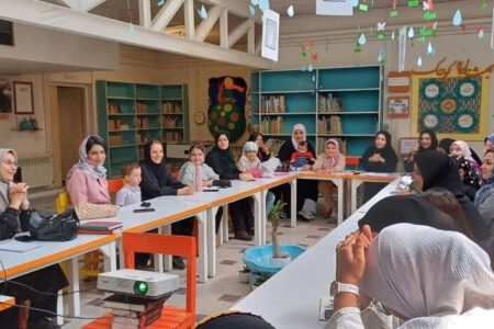 برگزاری سومین نشست «پاتوق قصه و نقد» در کانون همدان