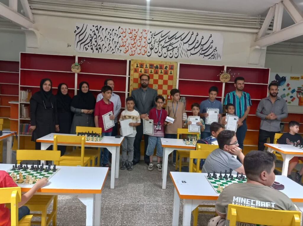 1330959-1 دوره شطرنج کانون همدان با معرفی برترینها پایان یافت