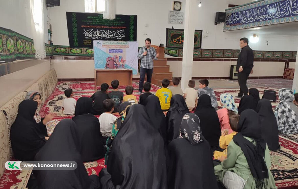 1331562-1 حضور کاروان مراکز سیار کانون لرستان در خرم آباد