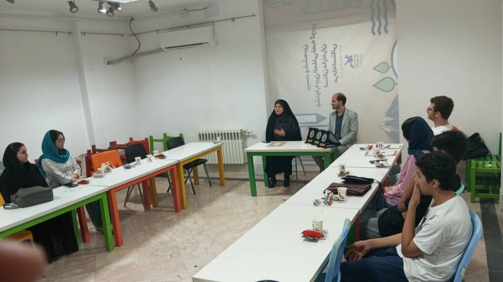 1331662-1 سومین نشست انجمن ادبی نیما در مازندران با محوریت «جوشش و کوشش در خلق اثر ادبی» برگزار شد