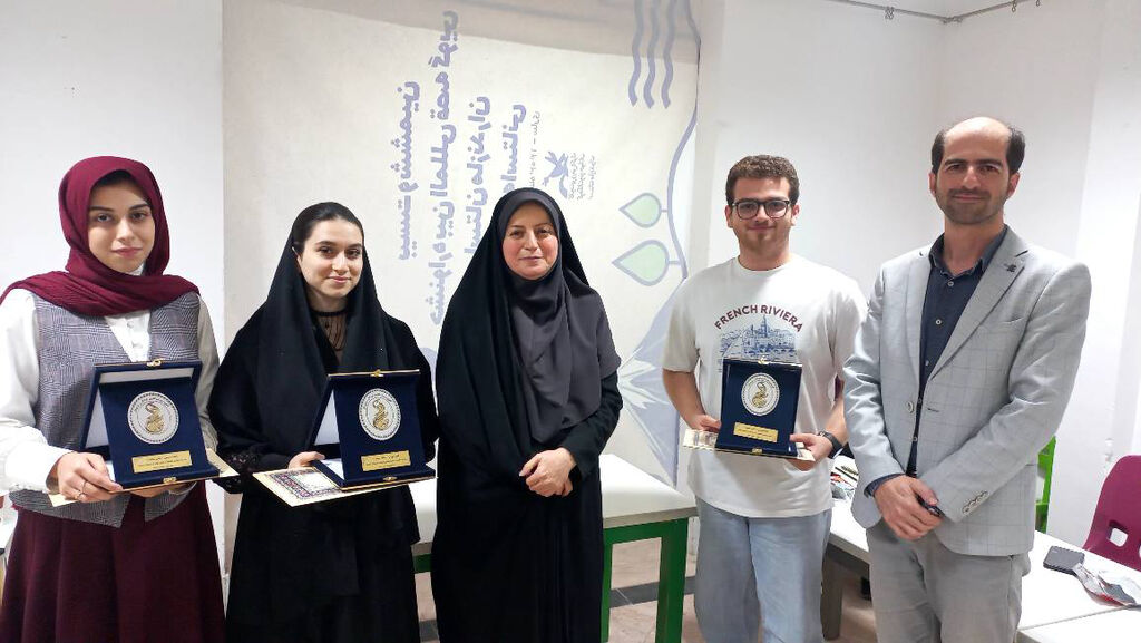 1331663-1 سومین نشست انجمن ادبی نیما در مازندران با محوریت «جوشش و کوشش در خلق اثر ادبی» برگزار شد