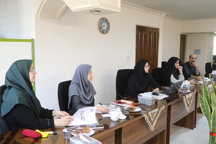 1331753-1 روشهای بررسی و تحلیل آمار مراکز کانون استان اصفهان