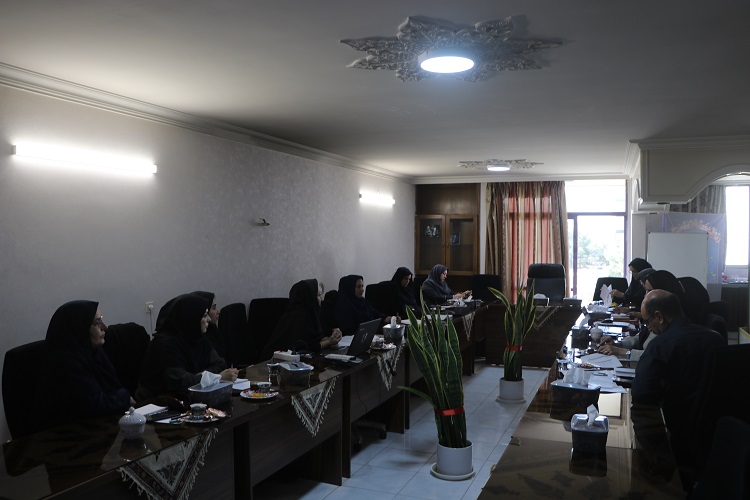 1331759-1 روشهای بررسی و تحلیل آمار مراکز کانون استان اصفهان