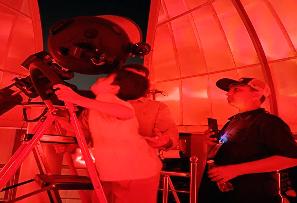 1331874-1 از ماه و زحل تا جهاننمای ۳۶۰ درجه؛ اعضای کانون گیلان شگفتیهای کیهان را به تماشا نشستند