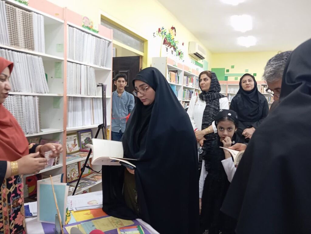1332071-1 نمایشگاه دستاوردهای تابستانه کانون پرورش فکری کودکان و نوجوانان هرمزگان افتتاح شد