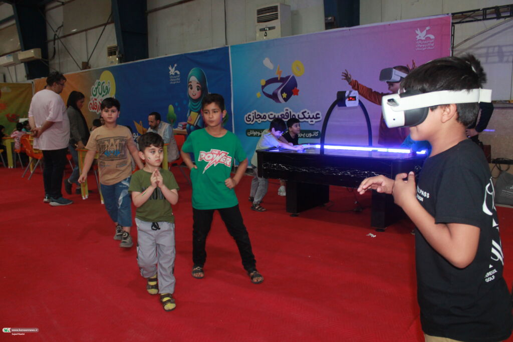 1332209-1 غرفه خلاقیت و نشاط کانون پرورش فکری خوزستان در نمایشگاه دستاوردهای دولت