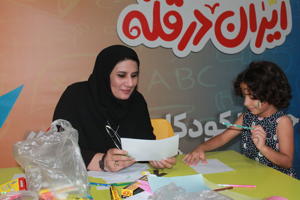 1332243-1 غرفه خلاقیت و نشاط کانون پرورش فکری خوزستان در نمایشگاه دستاوردهای دولت