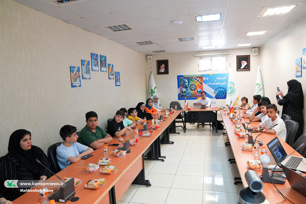 1332408-1 رباتهای اجتماعی به عنوان دوست و کمک درمانگر نقشآفرینی میکنند