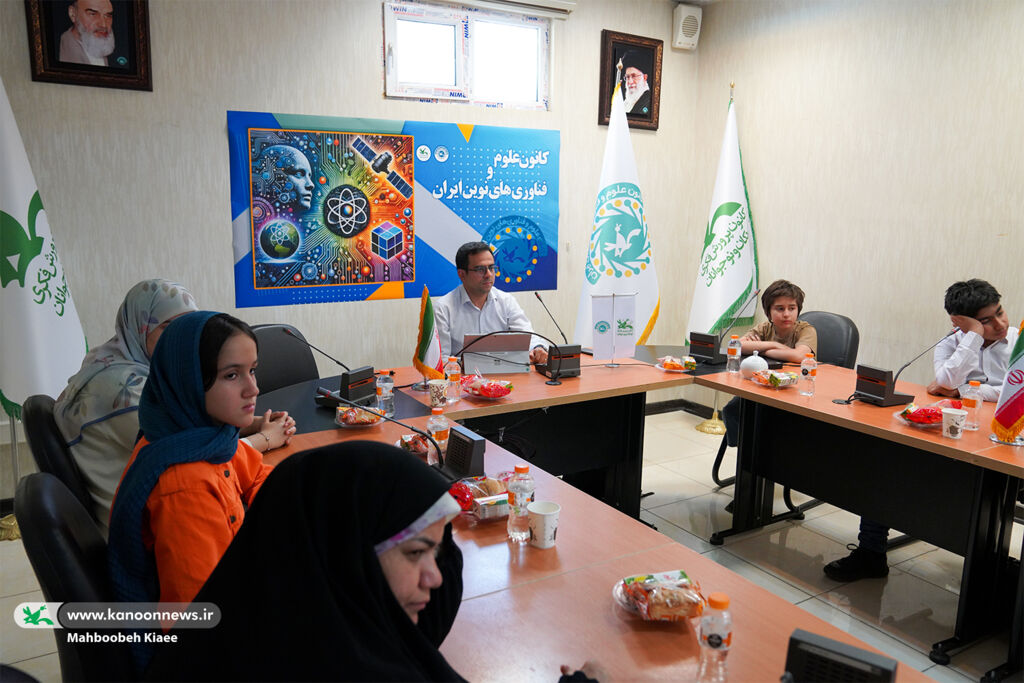 1332409-1 رباتهای اجتماعی به عنوان دوست و کمک درمانگر نقشآفرینی میکنند