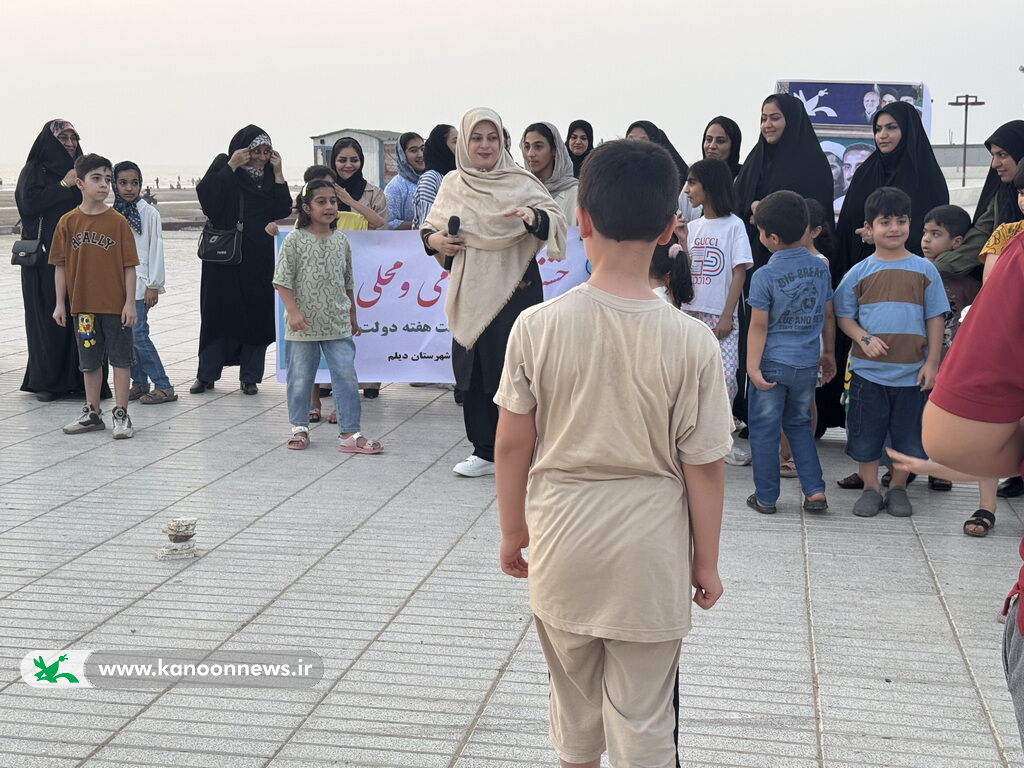 1332593-1 جشنواره بازیهای بومیمحلی ویژه کودکان و نوجوانان در شهر دیلم برگزار شد