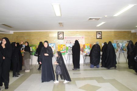 برپایی نمایشگاه هنری ویژه کودکان شهید «علیسان و طاها» در مصلی اعظم تبریز