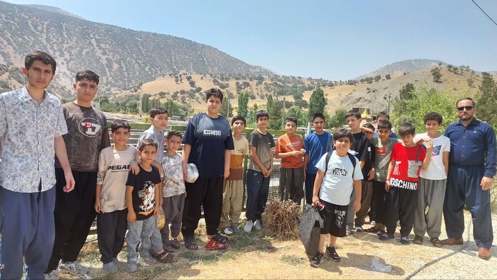 1332714-1 اردوی علمی-تفریحی اعضای پسر مرکز جوانرود