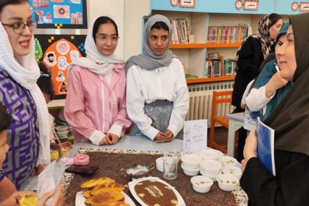 جشنواره دسر و شیرینی‌های سنتی در مرکز ۲ کانون استان تهران