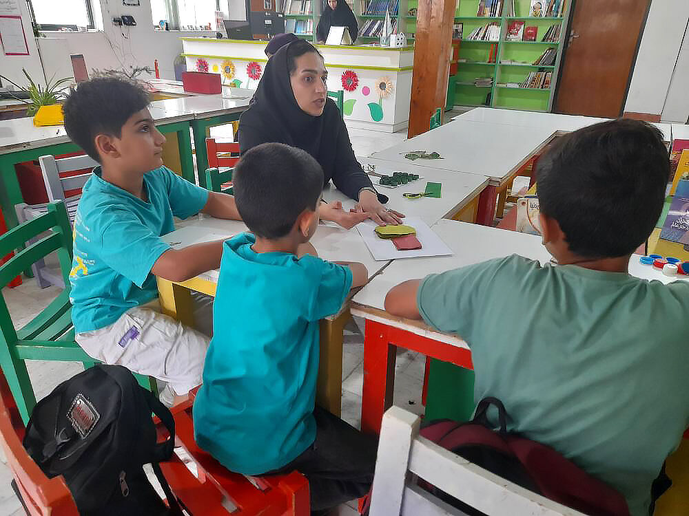 1332853-1 نشستهای منابع طبیعی؛ از آگاهی تا مسئولیتپذیری نوجوانان در کانون پلسفید