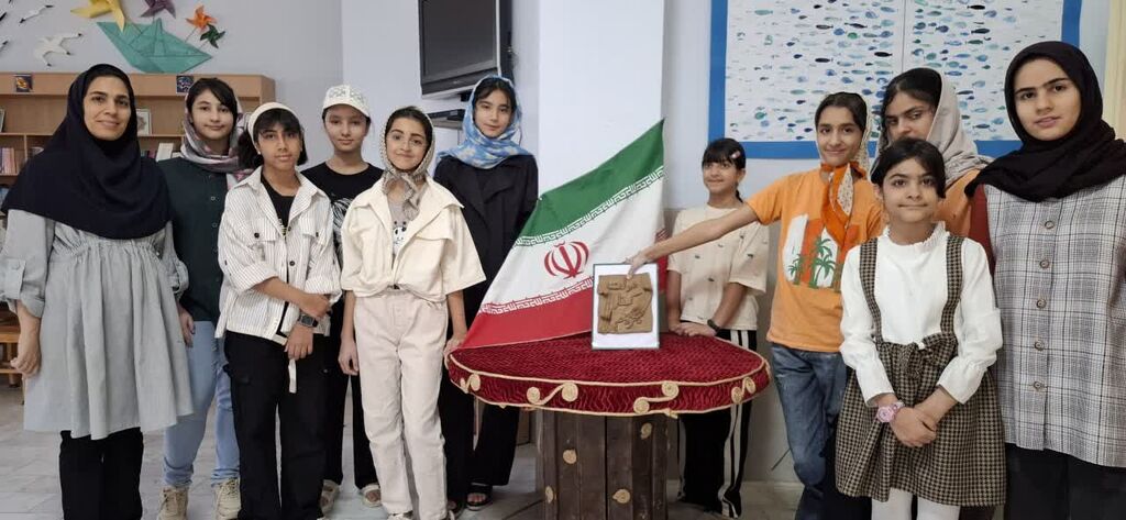 1332959-1 هفته دولت؛ نقش برجستهای از خدمت و توسعه بر خاک سفال در بسطام