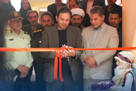 روبان آمفی‌تئاتر کانون بریده شد