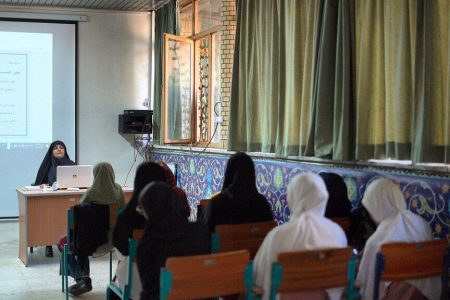 دوره توانمندسازی باشگاه سیمرغ؛ بستری برای شکوفایی استعدادهای ادبی نوجوان خراسان رضوی