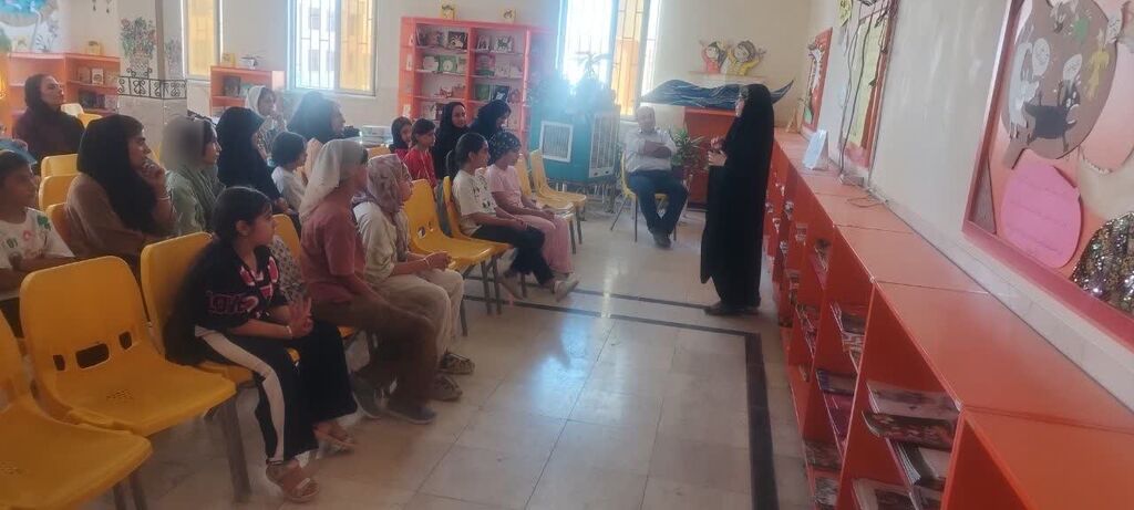 1333260-1 برگزاری کارگاه قصهگویی در مرکز شماره ۱۲ کانون کرمانشاه
