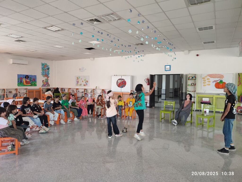 1333315-1 کودکان کانون خالق روایت های تازه از دل کتاب ها