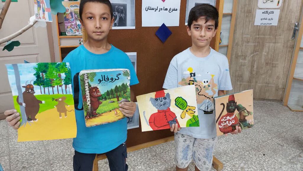 اعضای کانون میامی، کتاب‌های تابستانشان را به تصویر کشیدند