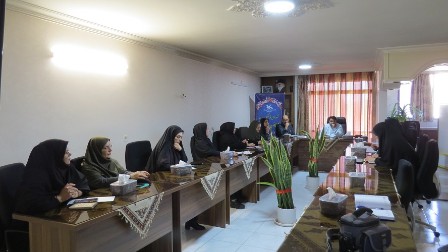 1333409-1 نشست شورای فرهنگی کانون استان اصفهان برگزار گردید