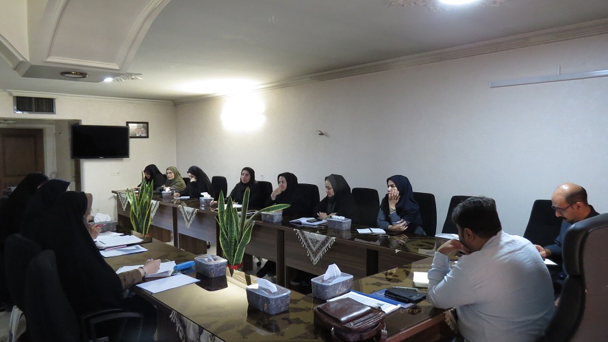 1333411-1 نشست شورای فرهنگی کانون استان اصفهان برگزار گردید