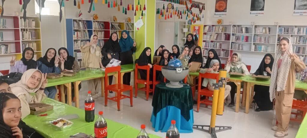 1333673-1 تقویت خلاقیت و همدلی در اردوهای کانون پرورش فکری همدان