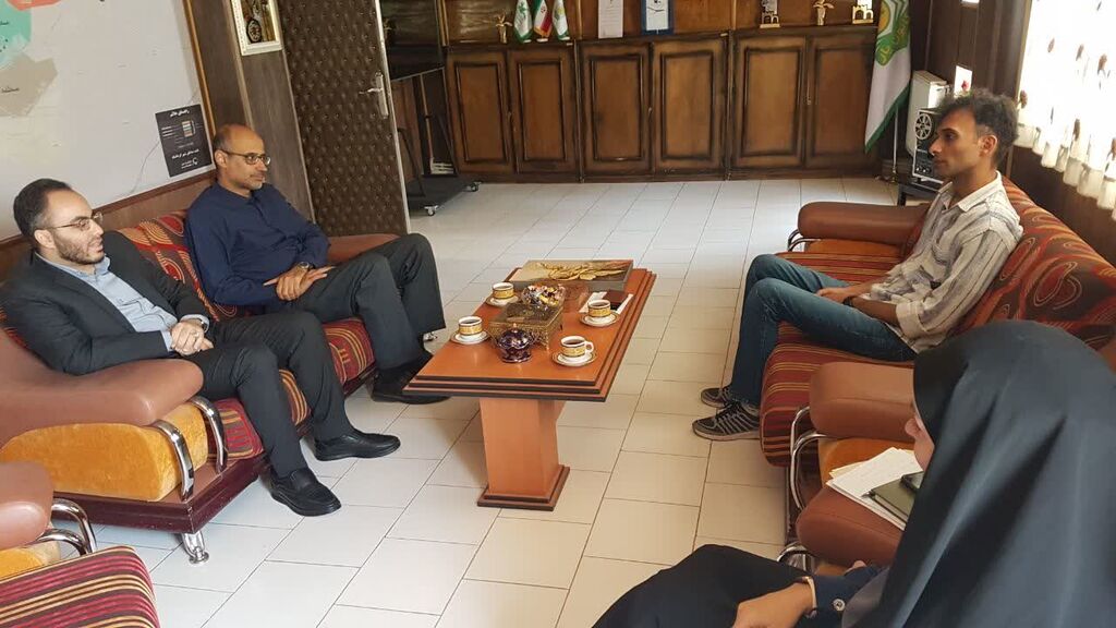 1333791-1 نشست سرپرست کانون کرمانشاه با مسئولان امور سینمایی حوزه هنری