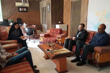 نشست سرپرست کانون کرمانشاه با مسئولان امور سینمایی حوزه هنری