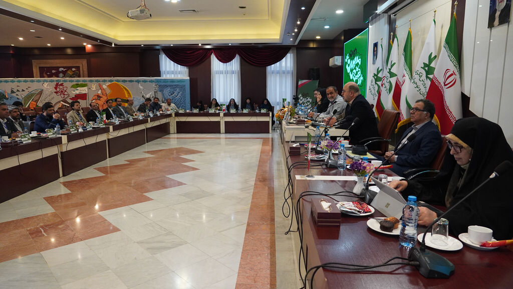 1333953-4 اهمیت شفافیت در کانون با سامانه «سیب» و لزوم پاسخگویی به شکایات