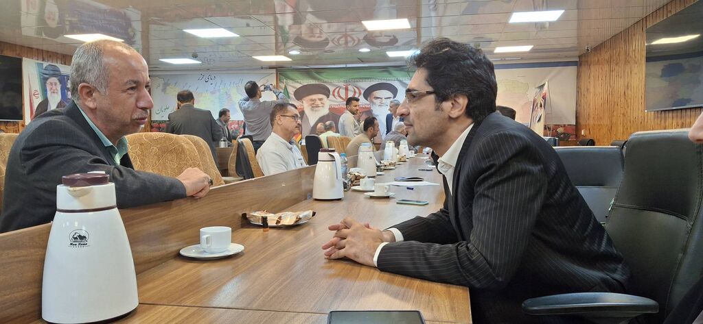 1334071-1 برگزاری ملاقات مردمی در دفتر غرب استانداری مازندران