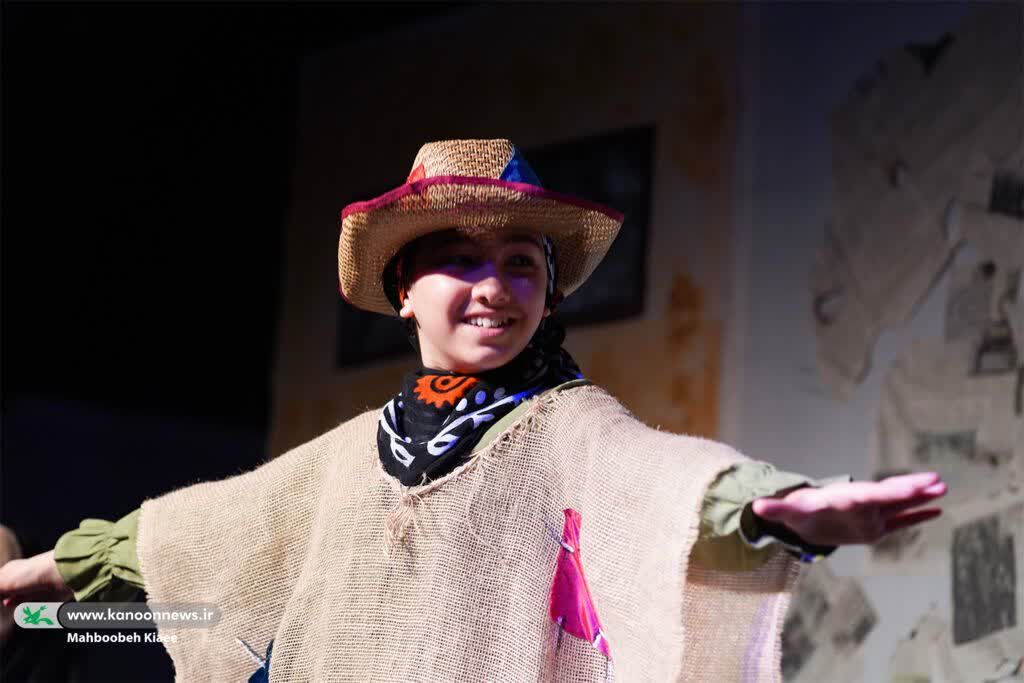 نمایش «روژا دلنیا باش» کرمانشاه در بین آثار منتخب برای اجرا از سوی مرکز تولید تئاتر کانون